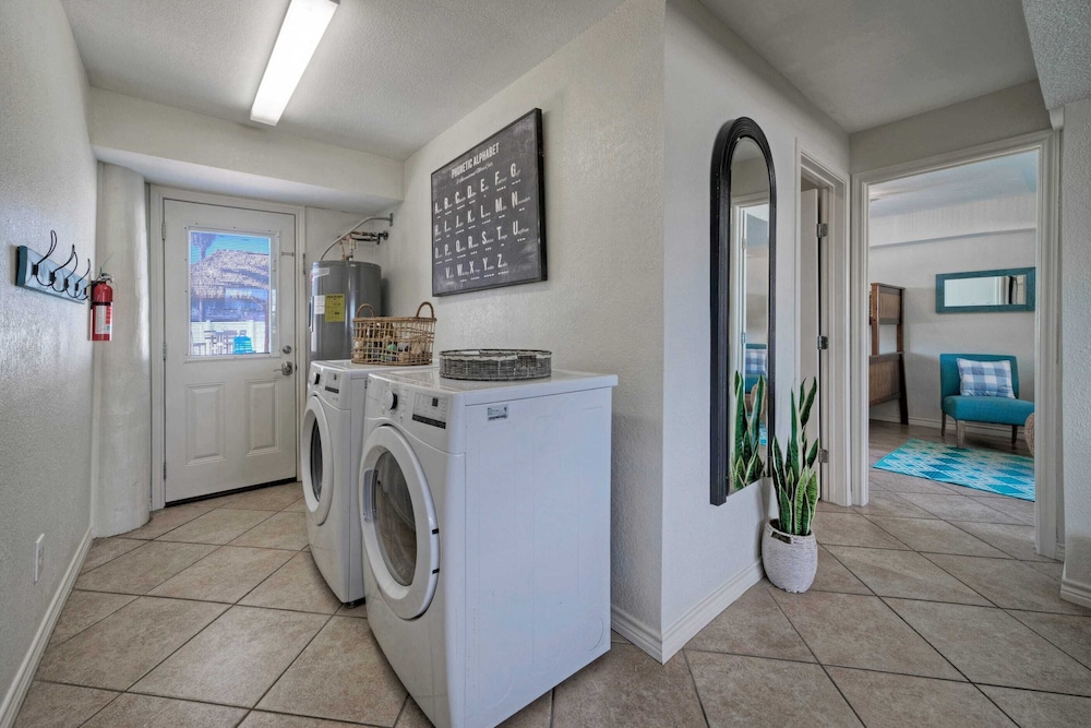 Seaglass Landing Private Pool, Cabana, & Near Port Aransas Beaches
