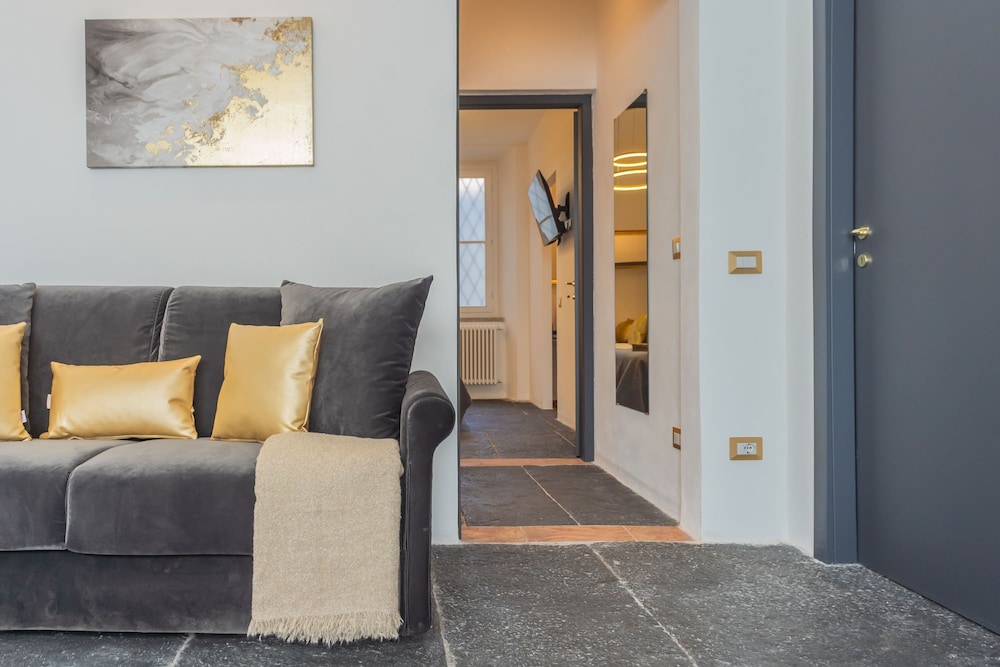 Como Dreams Apartments - Gold Suite