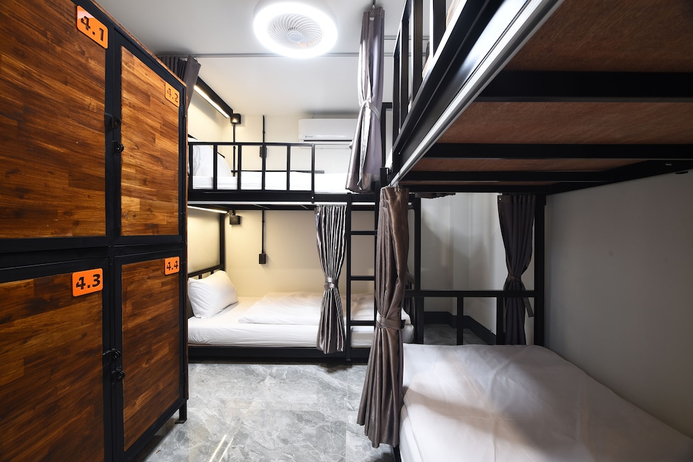 KOKO Hostel- Adults Only view 4