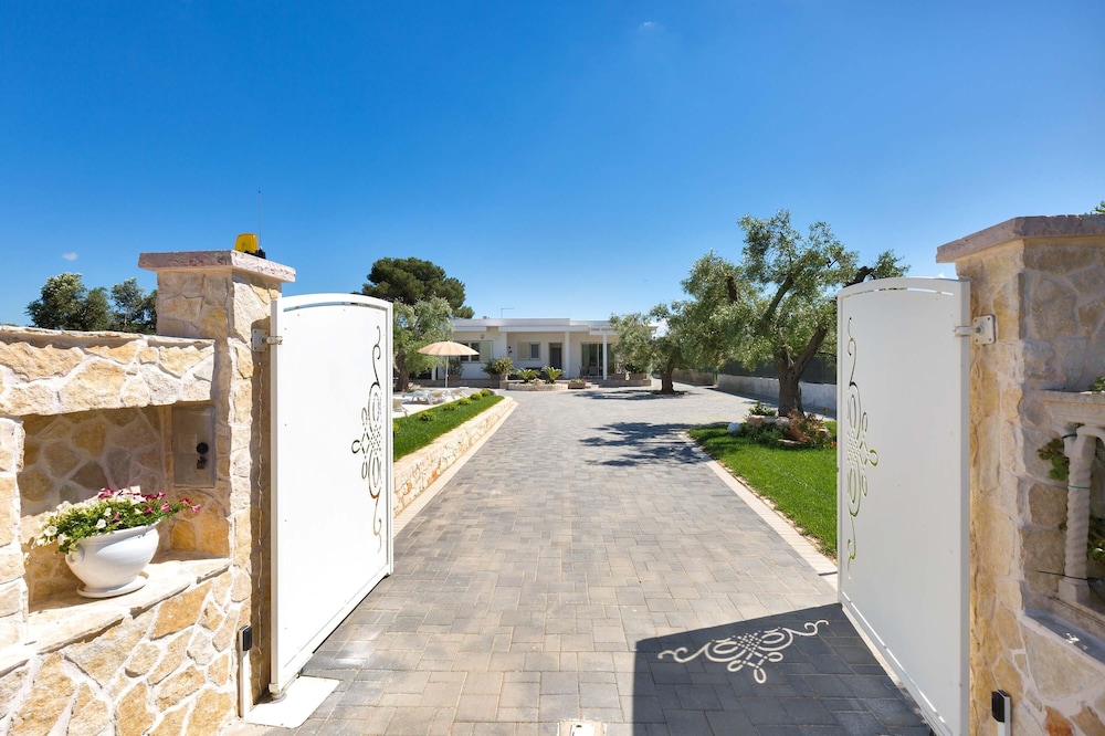 2390 Villa Eva by Perle di Puglia view 5