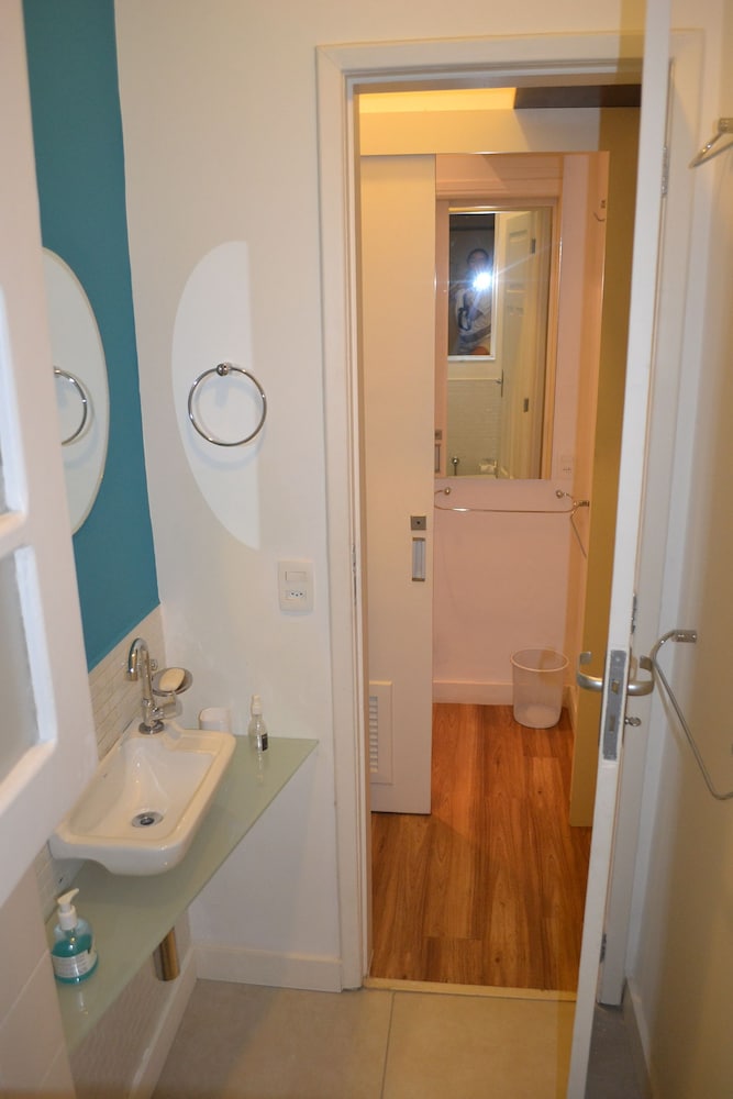 Casa Amarela Guest House - ZONA SUL