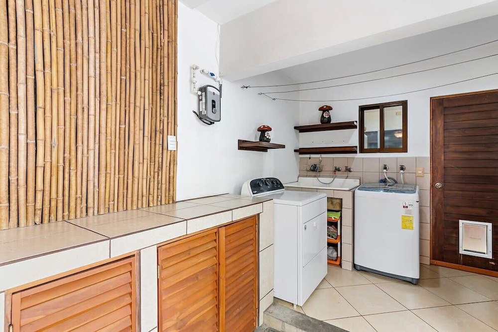 Fabulous 2-Story Condo with Big Pool - Short Drive to Beaches