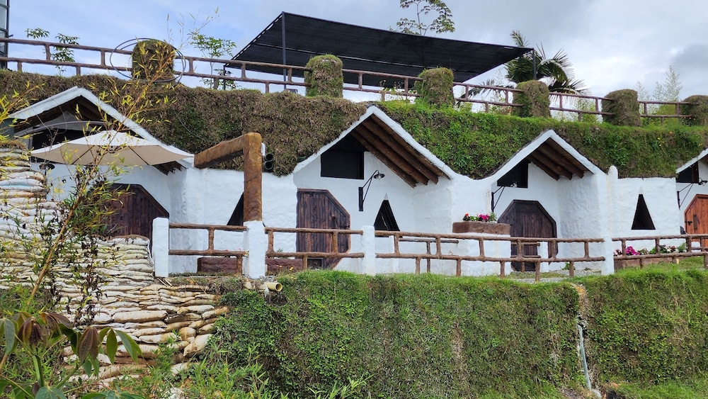 HOBBIT HOTEL