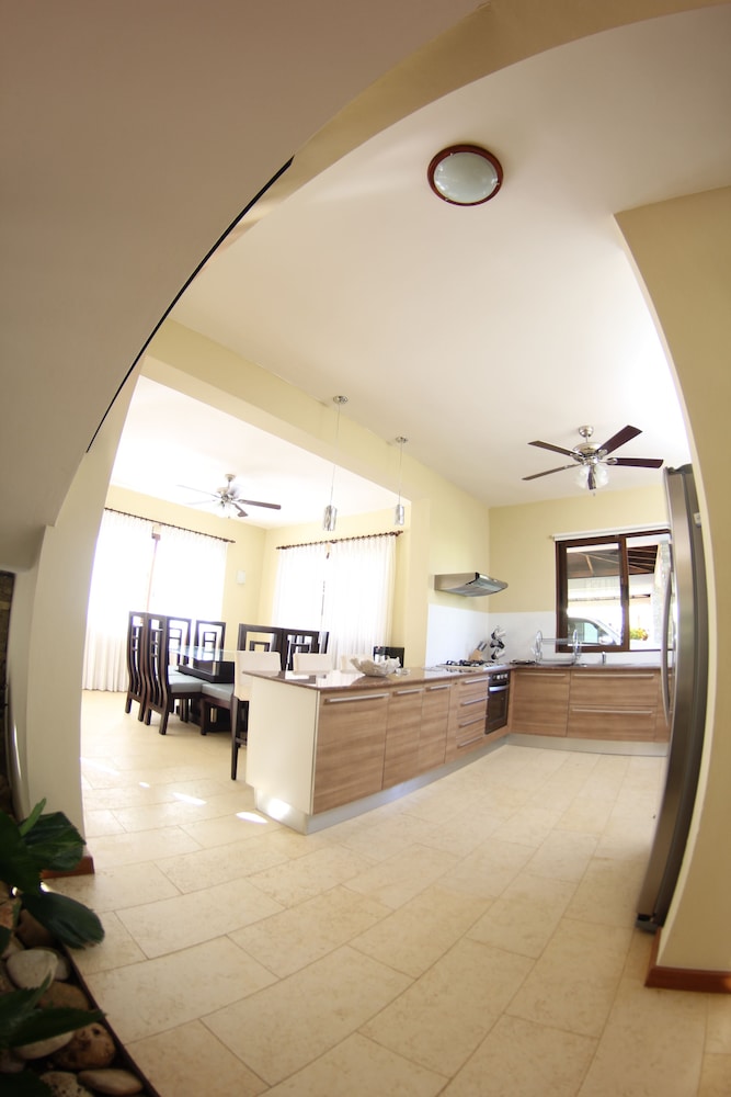 Ocean High Luxury Residence