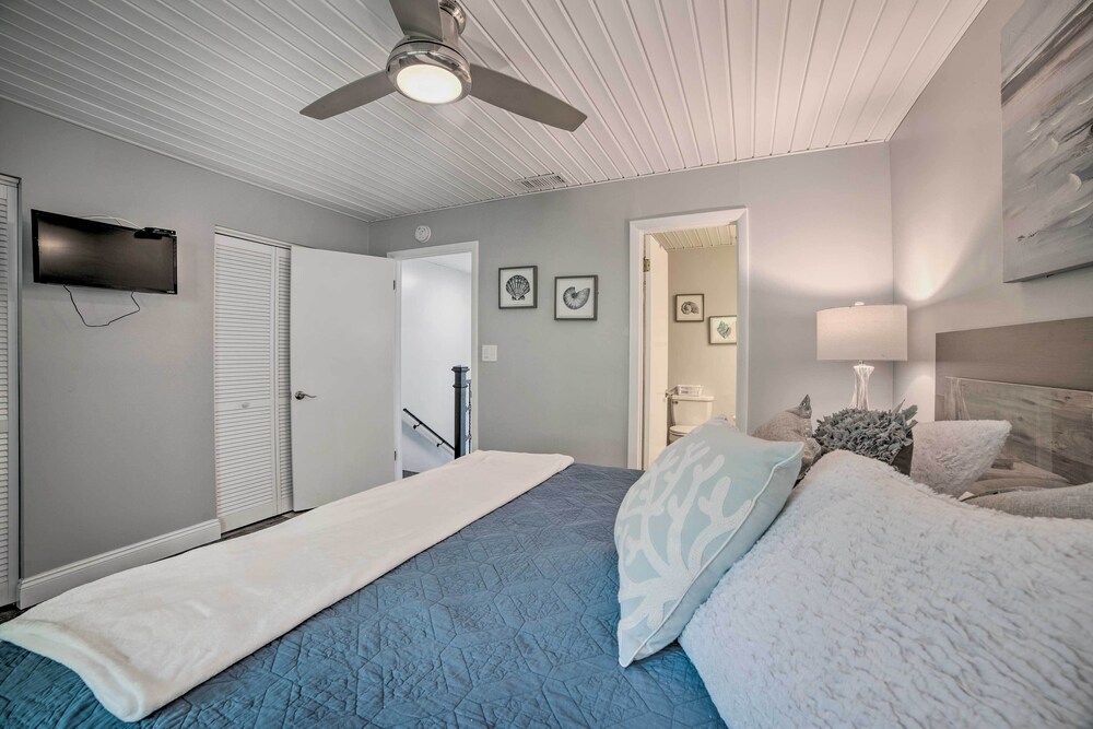 PCB Townhome: Walk to Beaches, Resort Amenities!