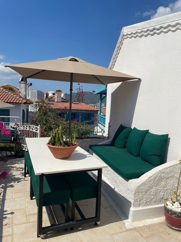 8 Oda Boutique Homes