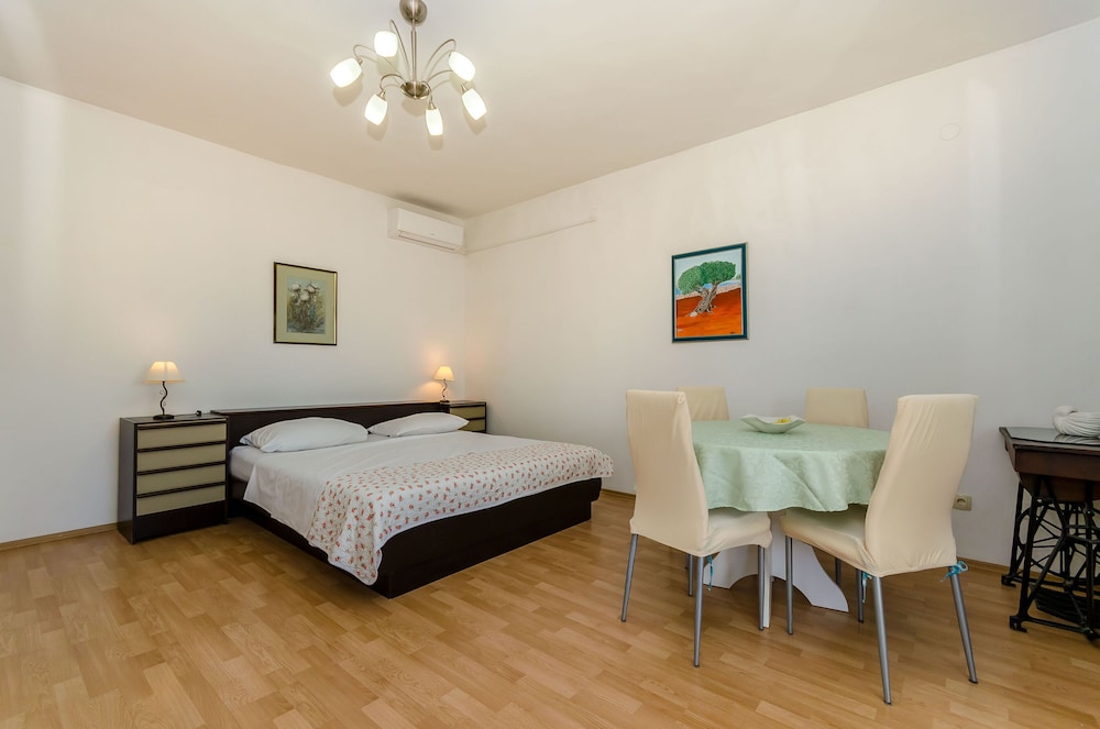Apartments Jakov view 2
