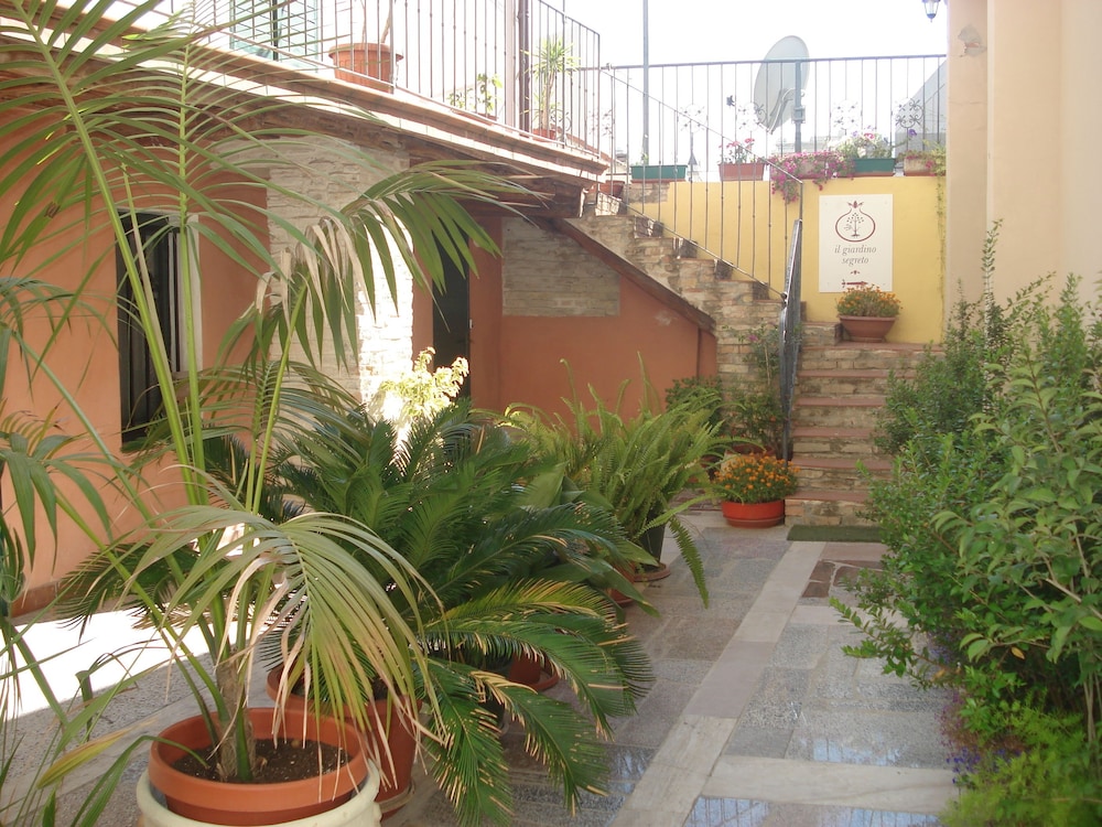 Photo 35