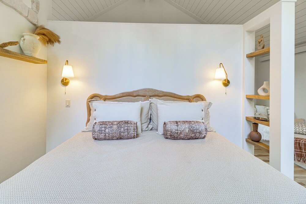 Dreamy Montana Cabin: Short Drive to Flathead Lake