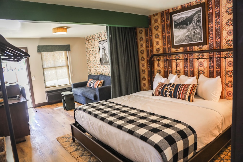 Altus Lodge
