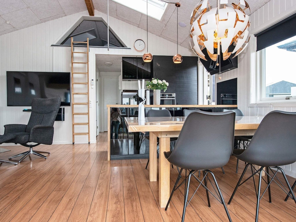 9 Person Holiday Home in Lemvig view 3