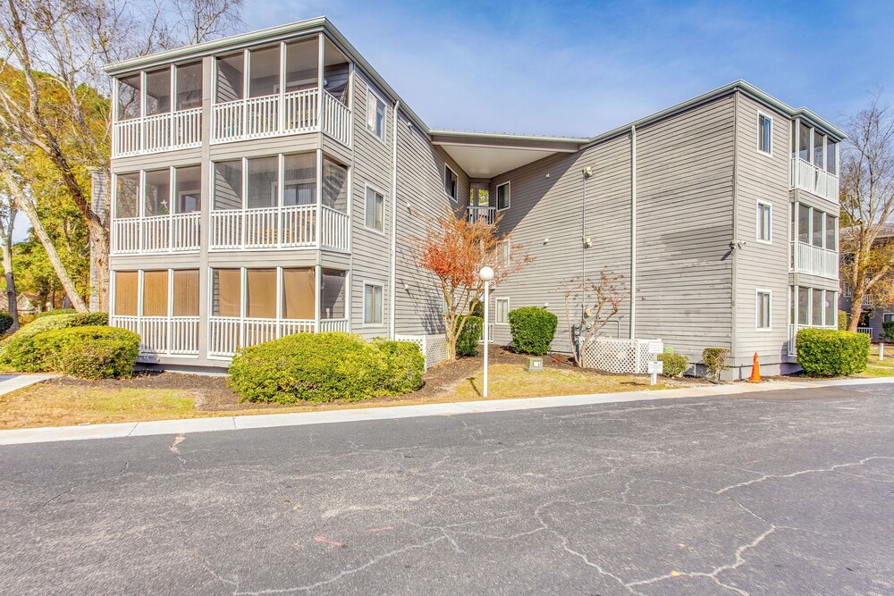 Calabash Condo: Close to Coast & Fishing