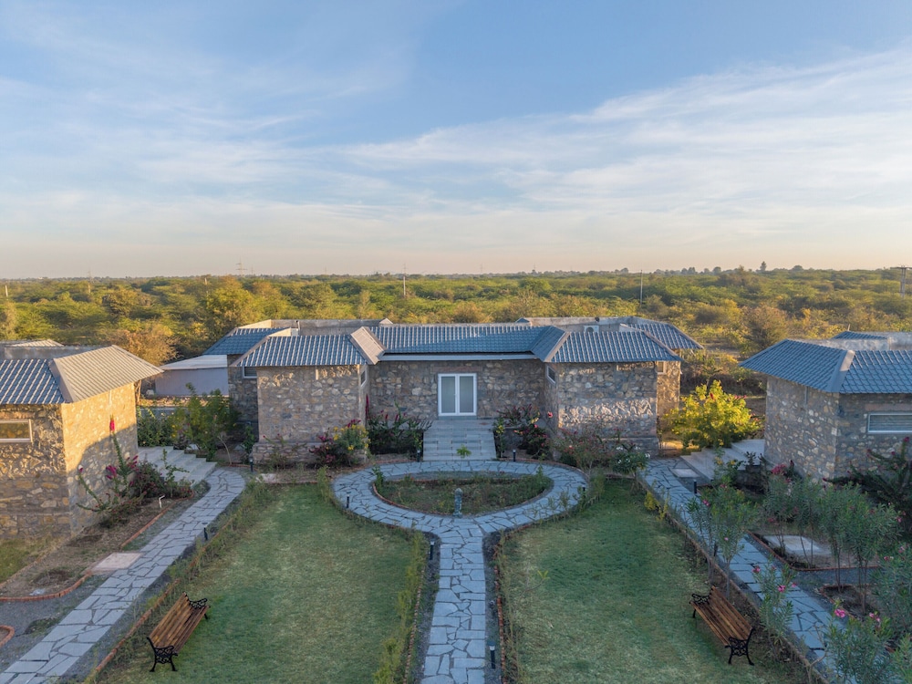 juSta Luxe Highpoint Jawai