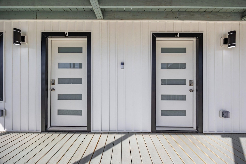 Elvi s Beach House Unit A