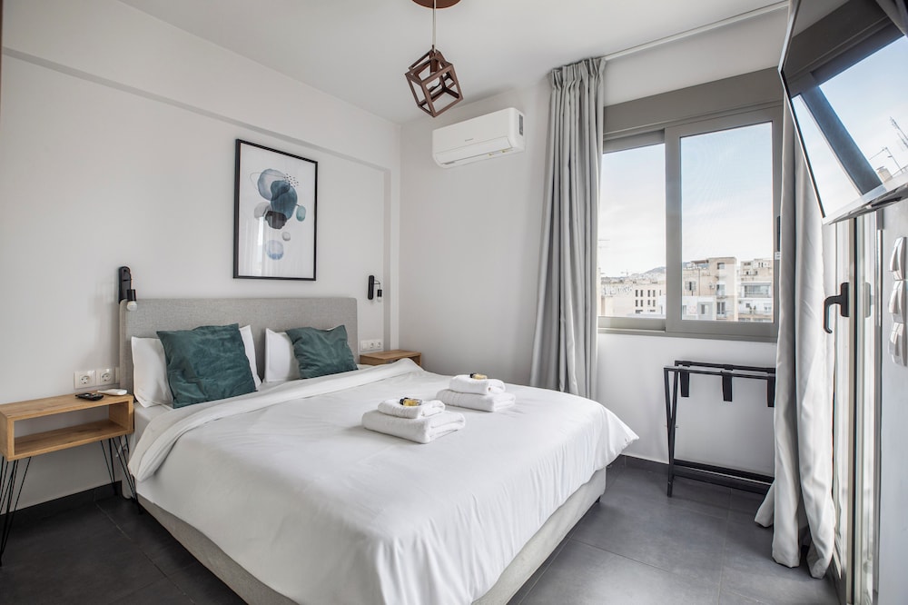 Andromeda - 1 Bedroom Apt & Terrace in Athens