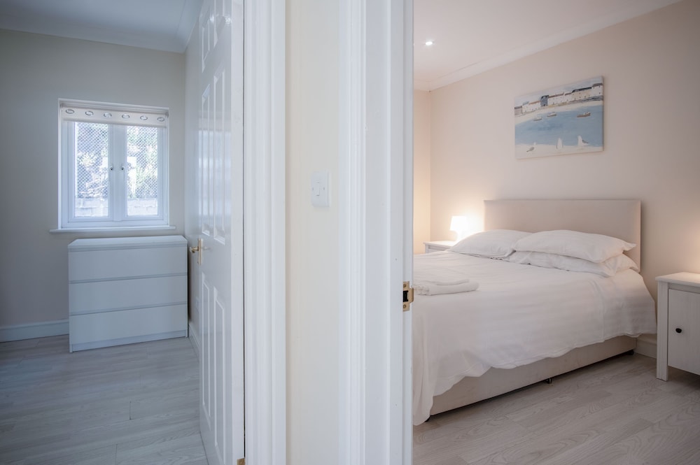 Sunbeam - 2 Bedroom Apartment - Pendine