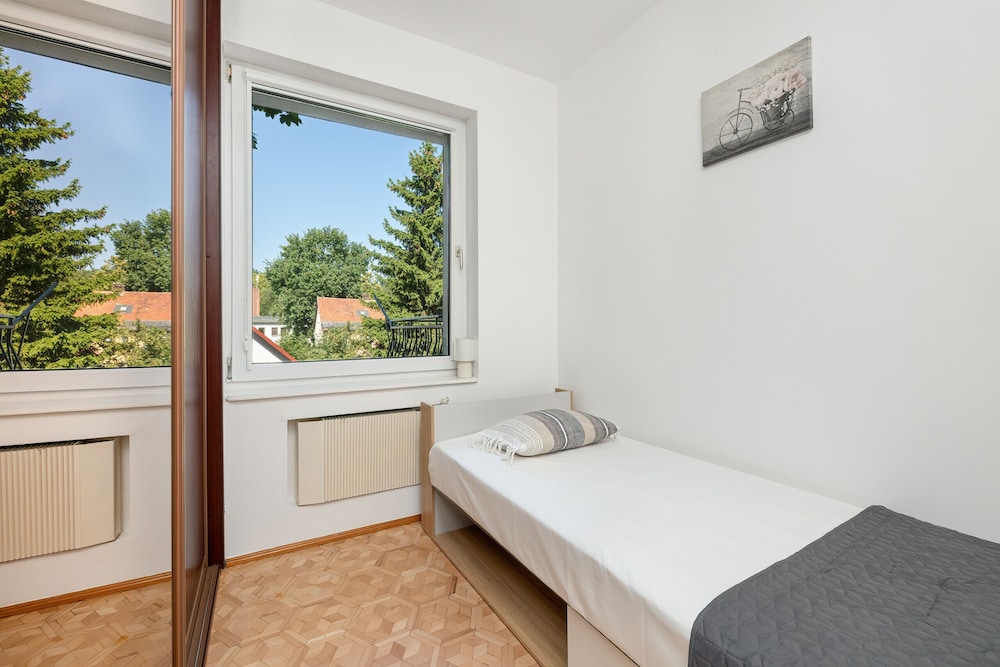 Spacious Family Apartment by Renters view 2