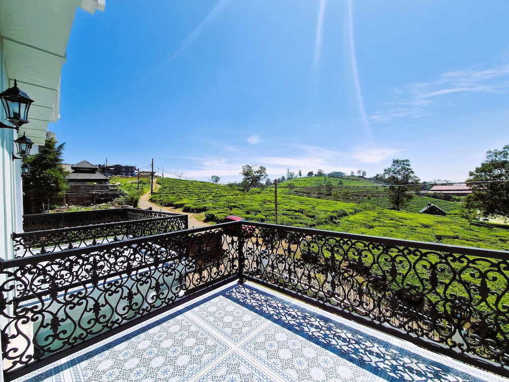 Private Villa by the Tea Estate