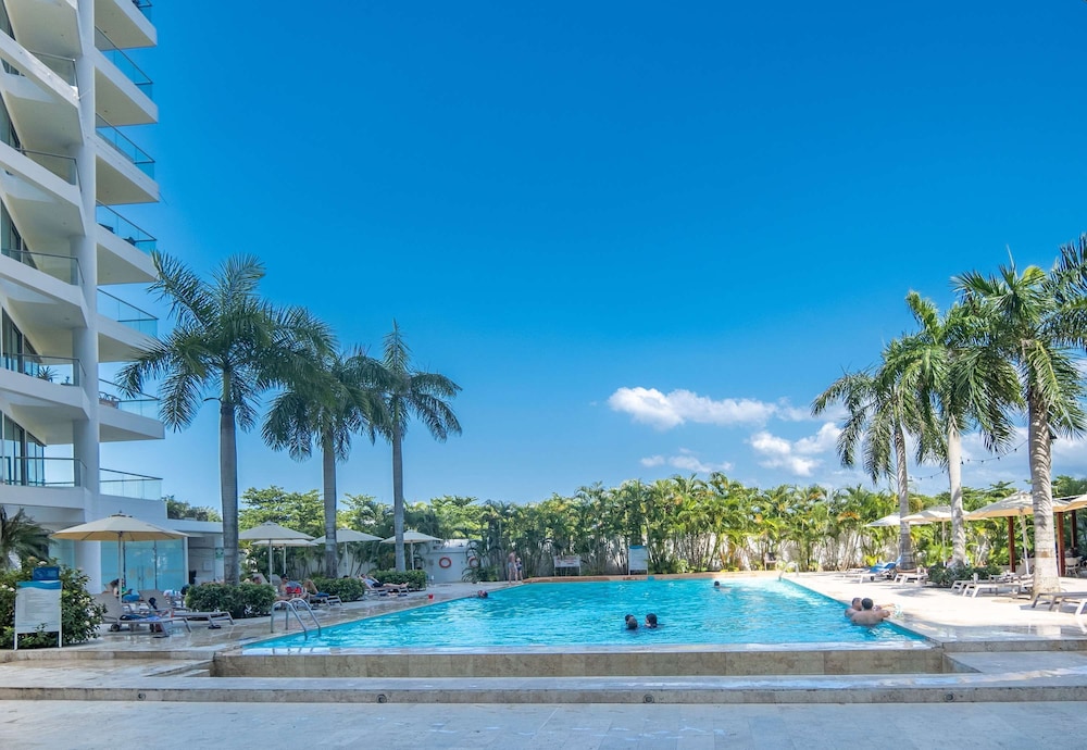 w Comfy 2BR w Ocean View and Pool in CTG