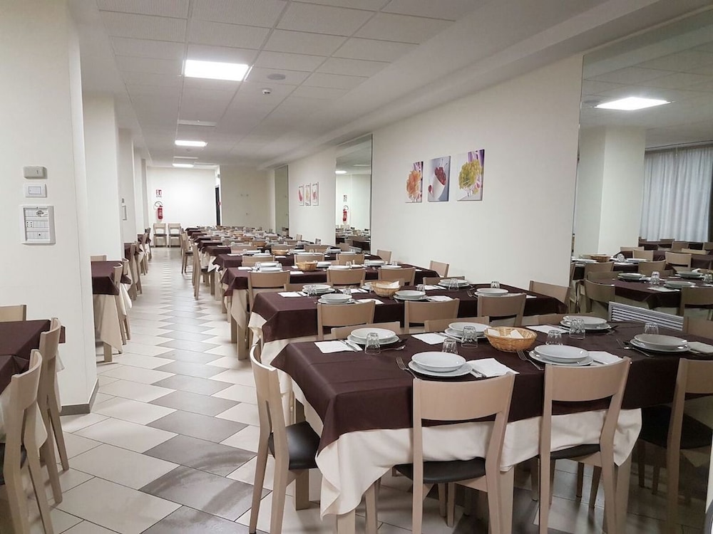 Vatican Area - Hotel Holiday Rooms