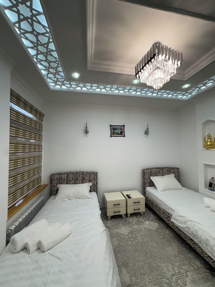 Meros Guest House