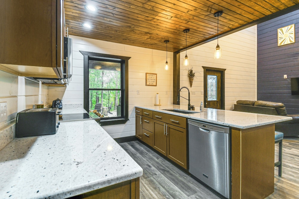Red River Gorge Barndominium: Dog Friendly!