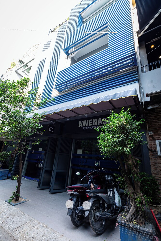 Awenasa by Livinginn