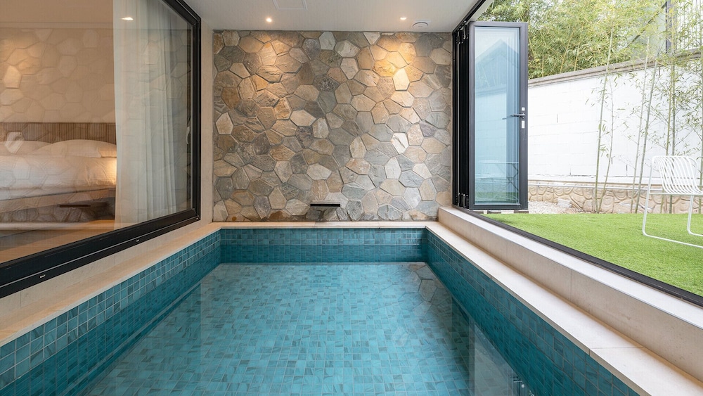 Albescent Pool Villa