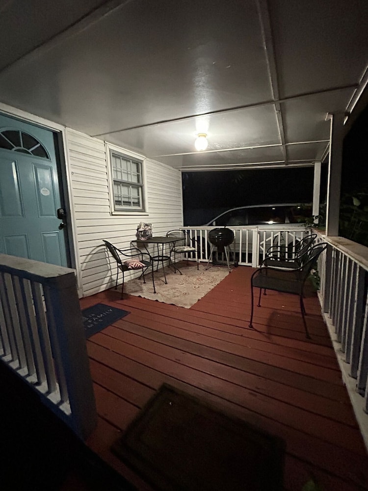 Schiffman Northeast Nook