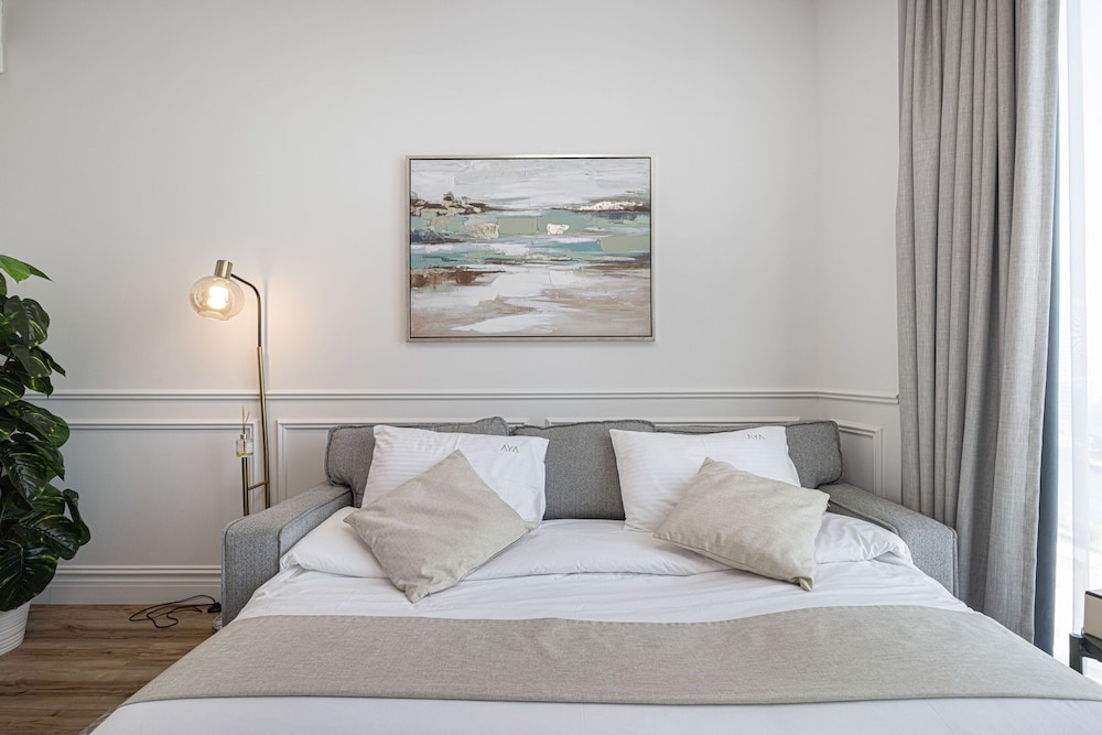 Modern Coastal Luxe  JBR Apartment