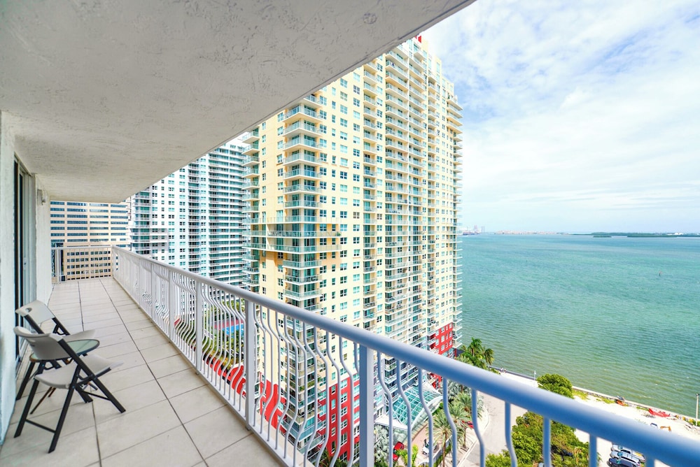 Chic Brickell Condos – Prime Location
