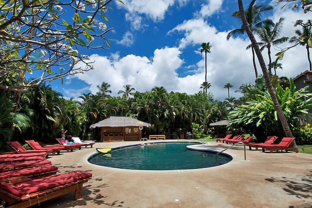 Aina Nalu #i109 2 Bedroom Condo by RedAwning - Image 5