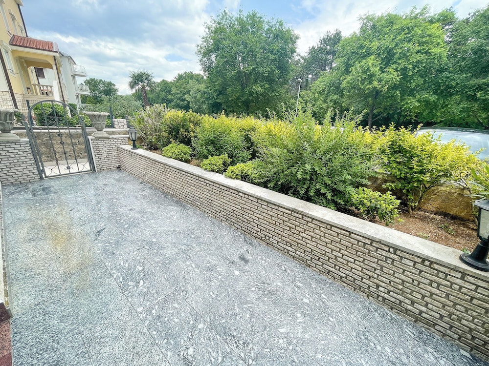 Apartment Knezevic
