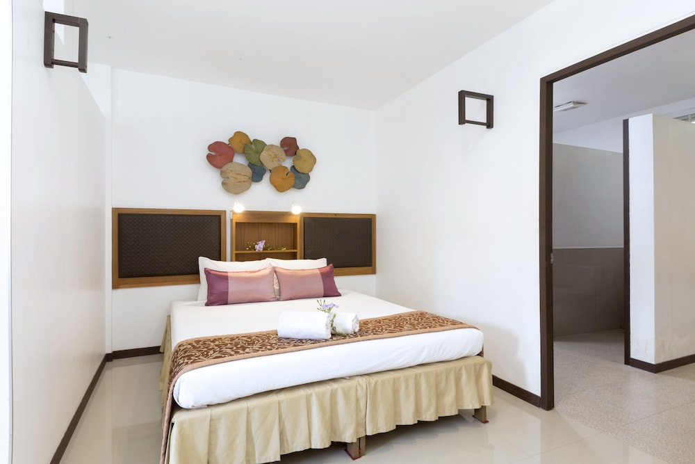 The Lantern Hostel and SPA