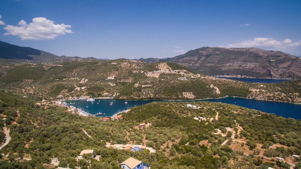 Arethousa Villas