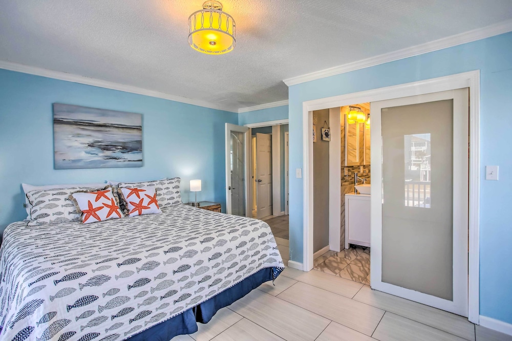 Marvelous Oceanfront Home w/ Stunning Views view 2
