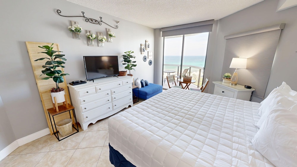 Surfside 0708a 2 Bedroom Condo