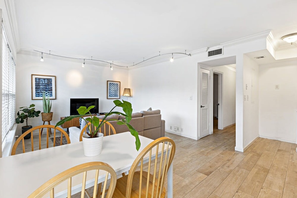Las Olas Blvd Waterfront Apt