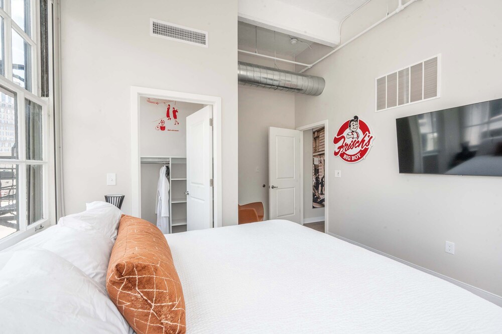 The 333 Suites 203 Stay for 4