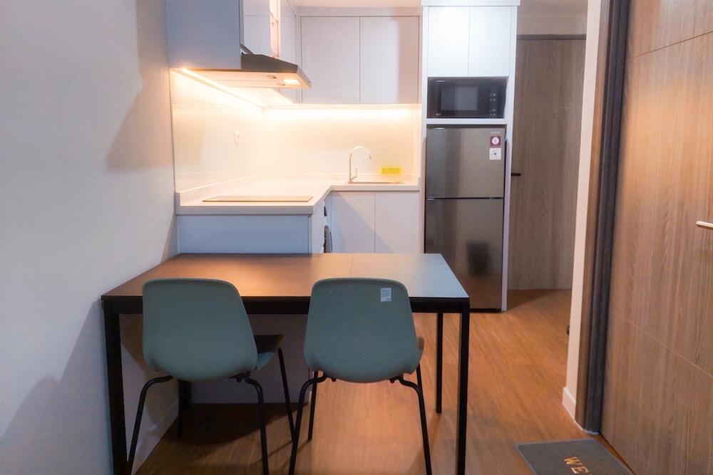 Cozy And Simply 1Br Apartment Anwa Residence