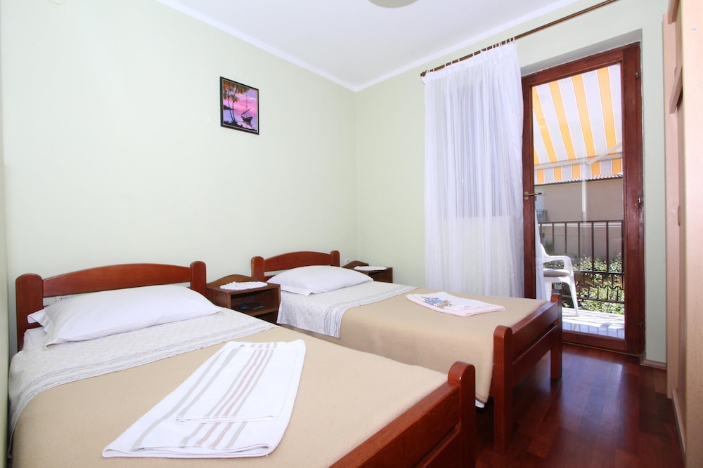 Apartments Miriana view 5