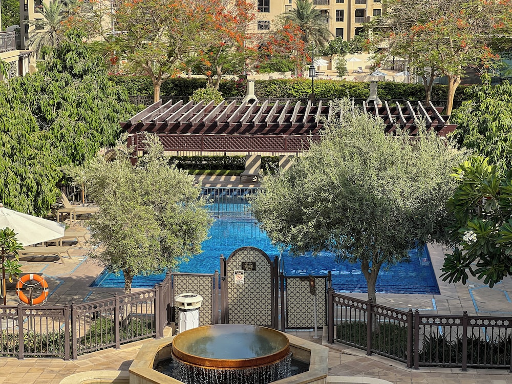 Durrani Homes - Luxe Living at Souk Al Bahar with Burj Khalifa and partial Fountain view