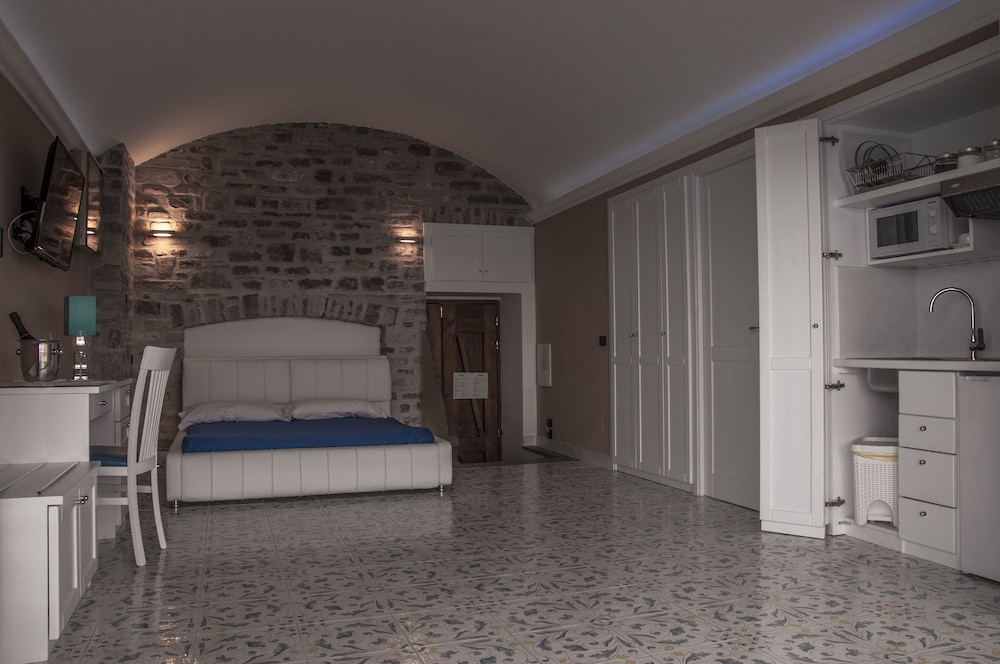 Residenza Tamara en Castellabate — hotel room