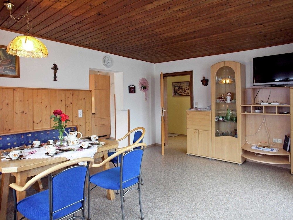 Apartment in Wagrain Near Ski Slopes view 2