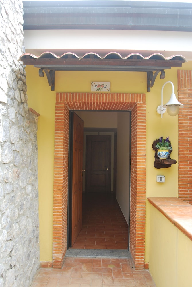 Agriturismo Borgo Santa Rosa
