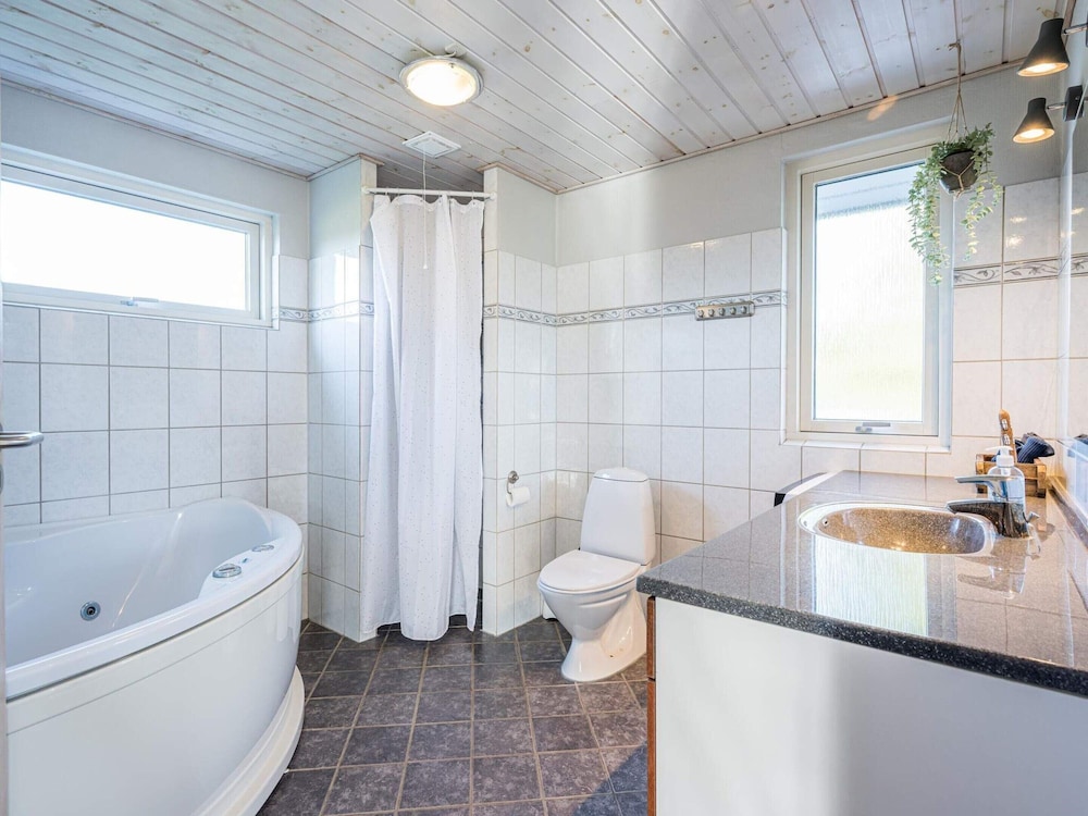 6 Person Holiday Home in Tarm