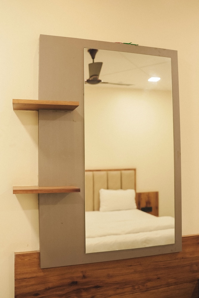 AKAY Resort & Villas