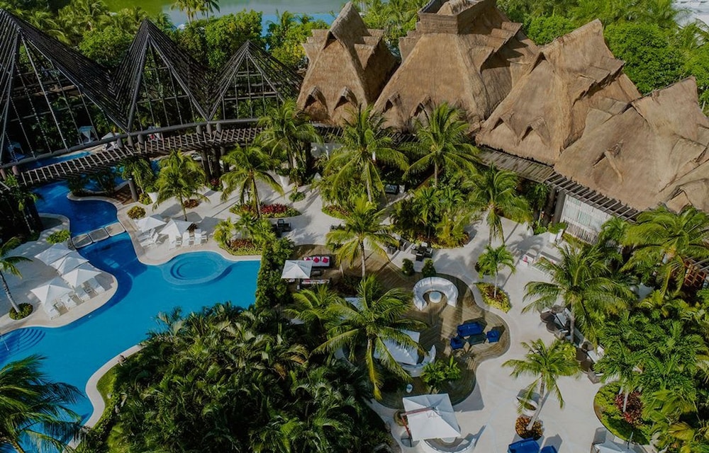 2BD Riviera Maya Ocean View w Luxurious Resort
