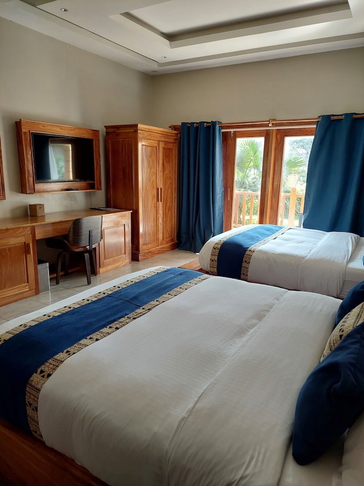 Mozza Beach Resort