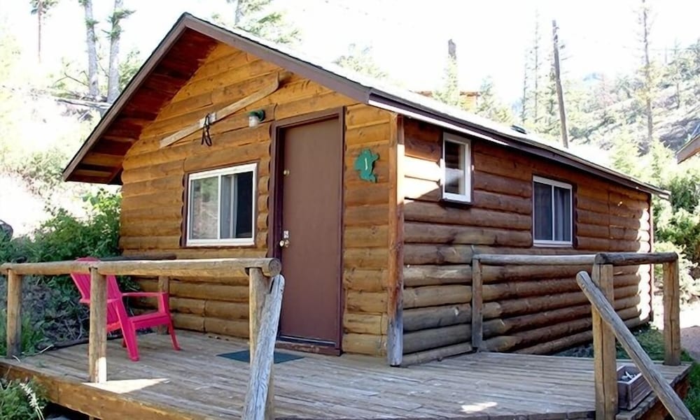 Creekside Lodge at Yellowstone